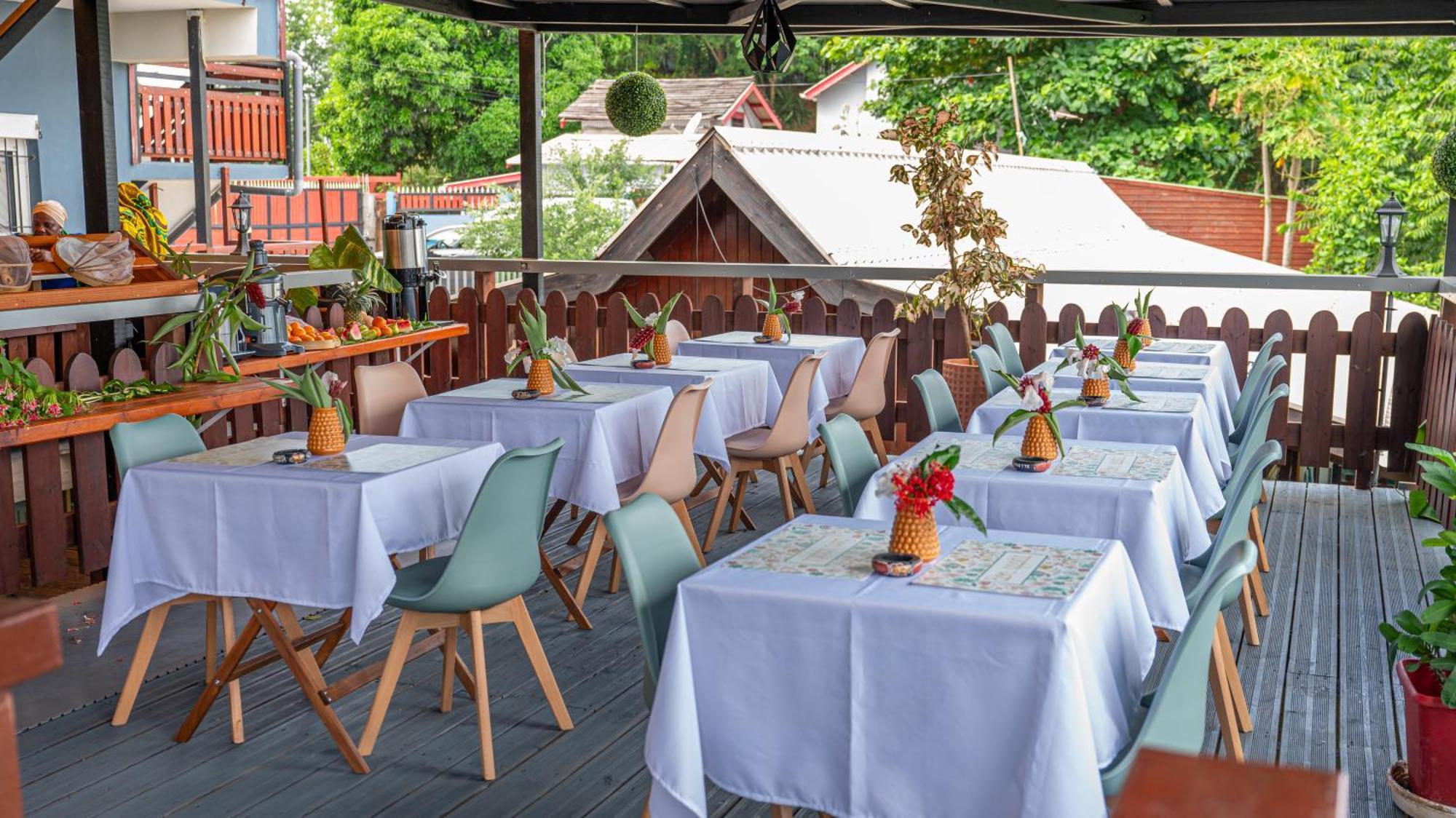 Jade Hotel And Spa Bandrele Εξωτερικό φωτογραφία