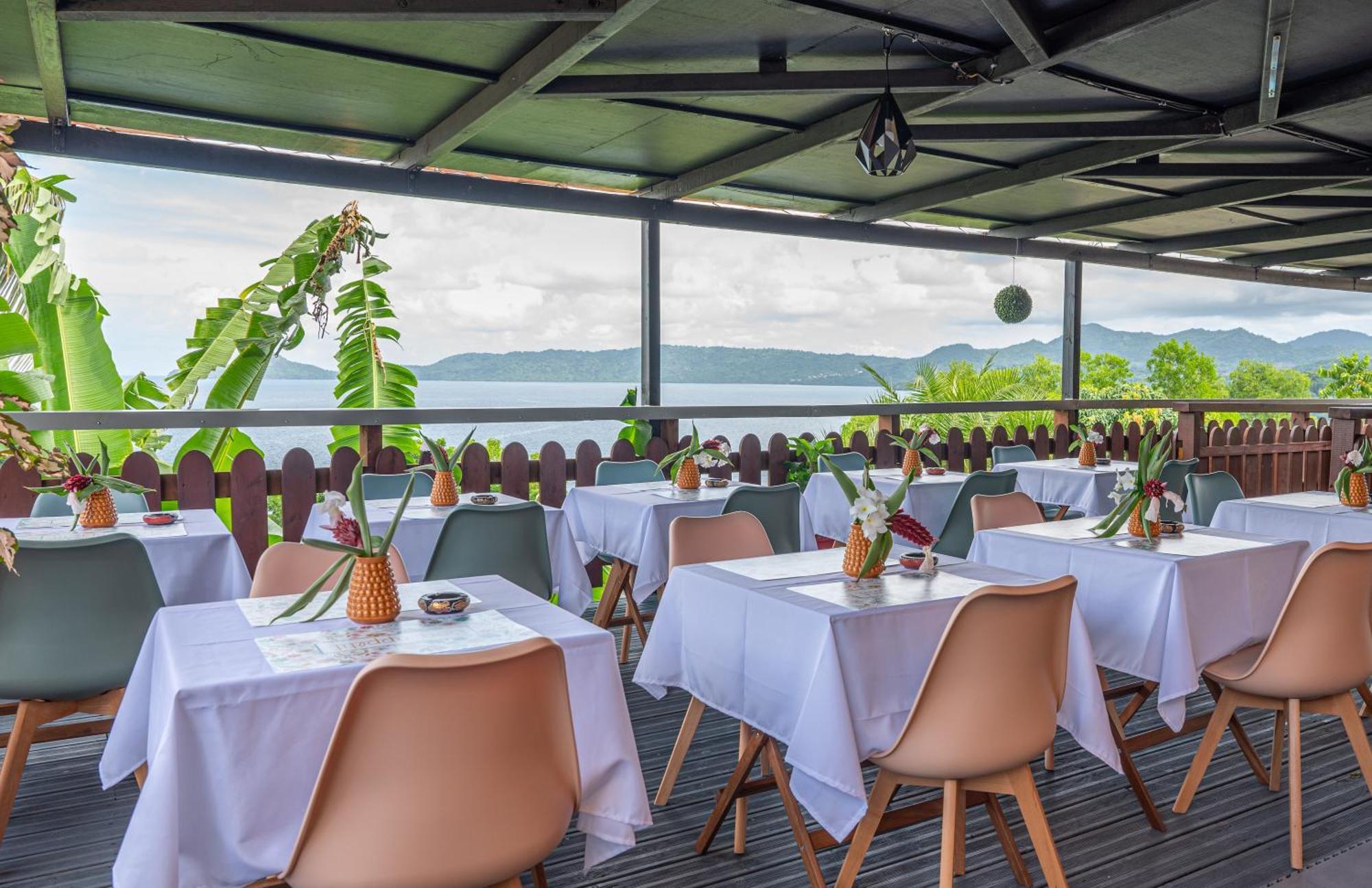 Jade Hotel And Spa Bandrele Εξωτερικό φωτογραφία