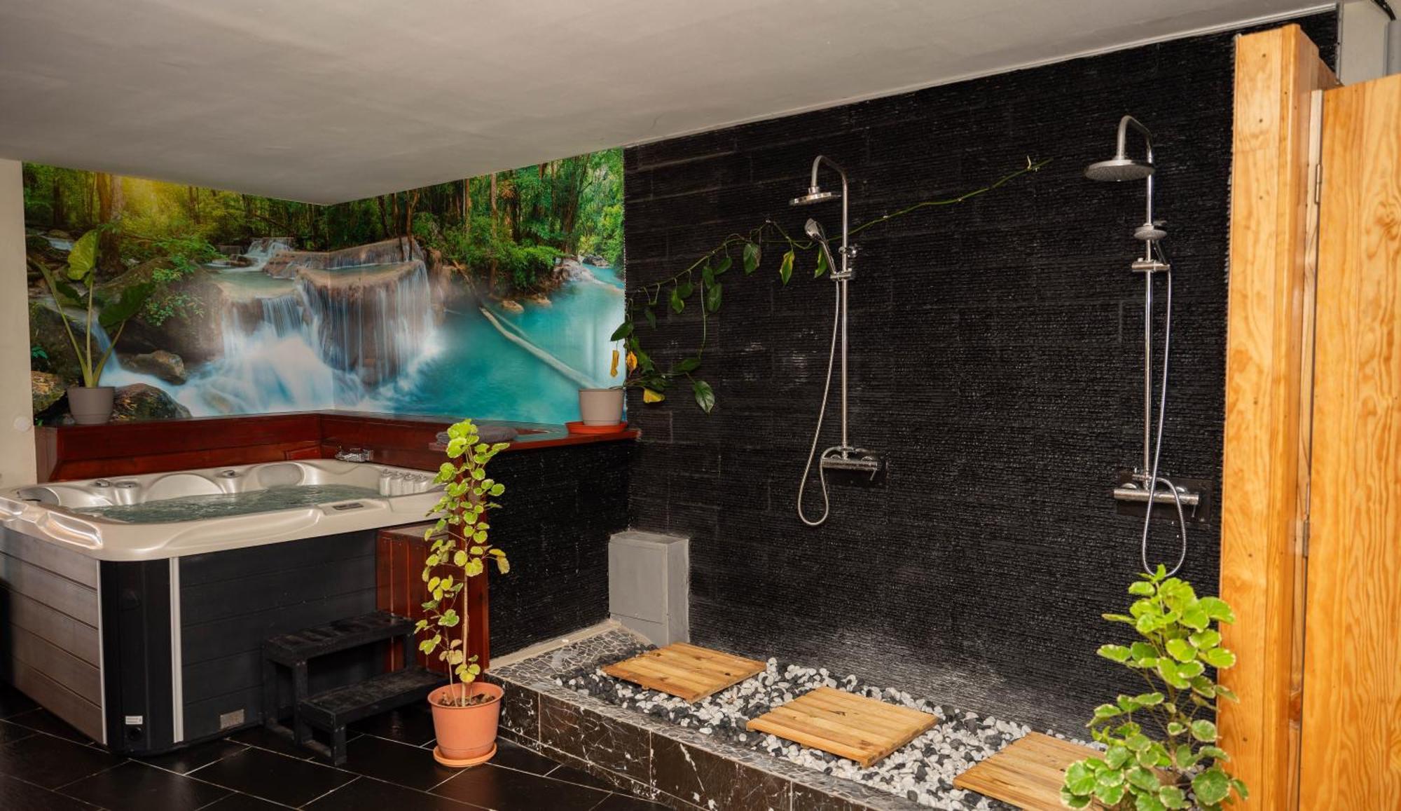 Jade Hotel And Spa Bandrele Εξωτερικό φωτογραφία
