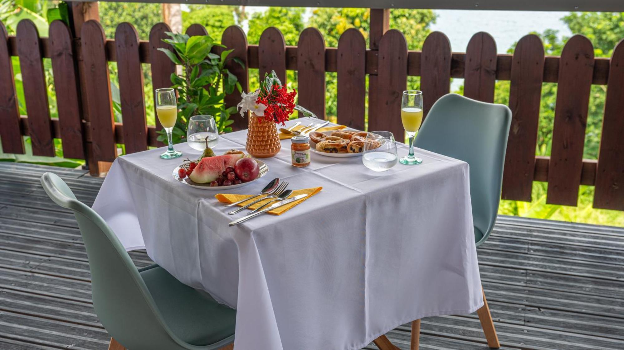 Jade Hotel And Spa Bandrele Εξωτερικό φωτογραφία